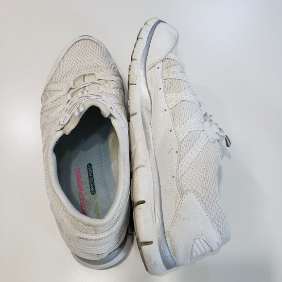 Skechers Wide Fit Memory Foam Woman's Slip on Walking Shoes, Size 10 - Picture 3 of 9